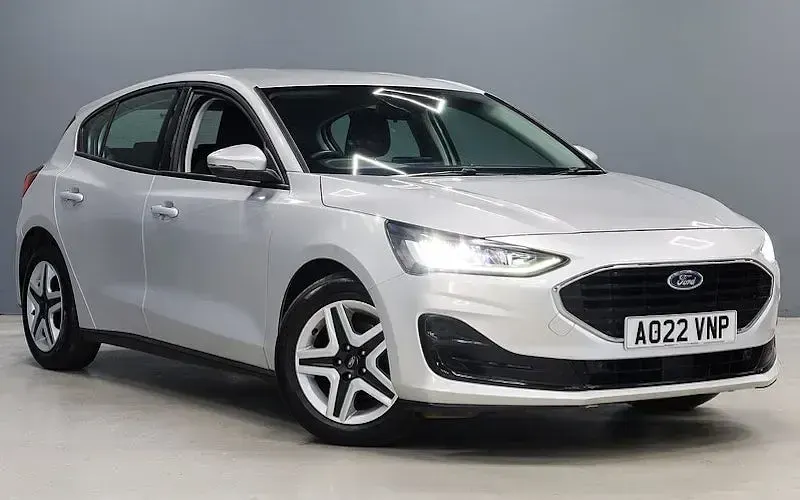 Gebraucht Ford Focus Trend 125 PS (91 kW) 2022 Silber Kleinwagen