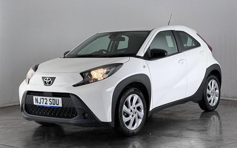 Used Toyota Aygo X PURE 72 HP (52 kW) 2025 SUV