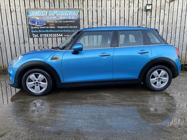 Blue Used 2017 Mini One D Hatch Hatchback | £7,150 (A bit pricey) - Image 1/4