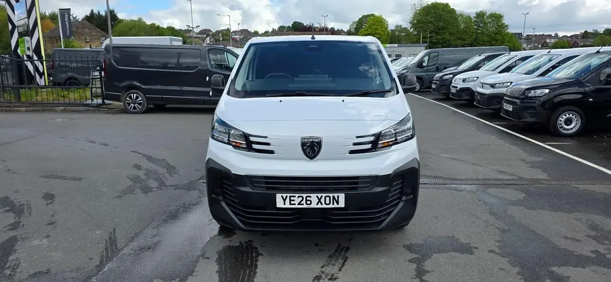 New Peugeot Expert 143 HP (105 kW) 2026 White Van