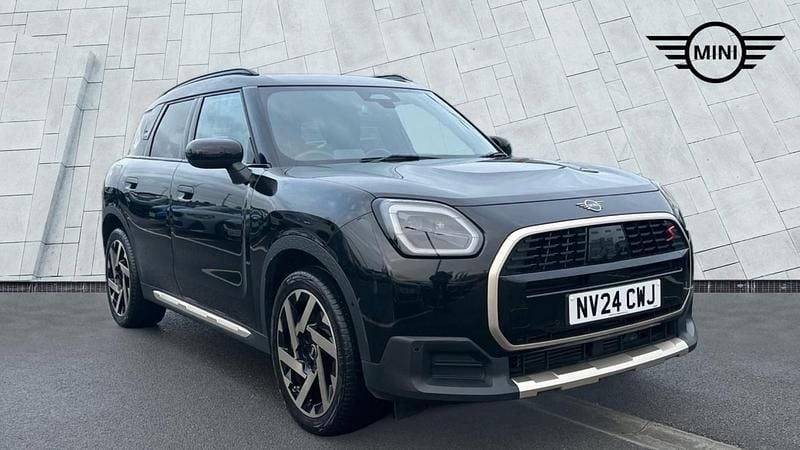 Used Mini Countryman Exclusive 215 HP (158 kW) 2024 Black SUV
