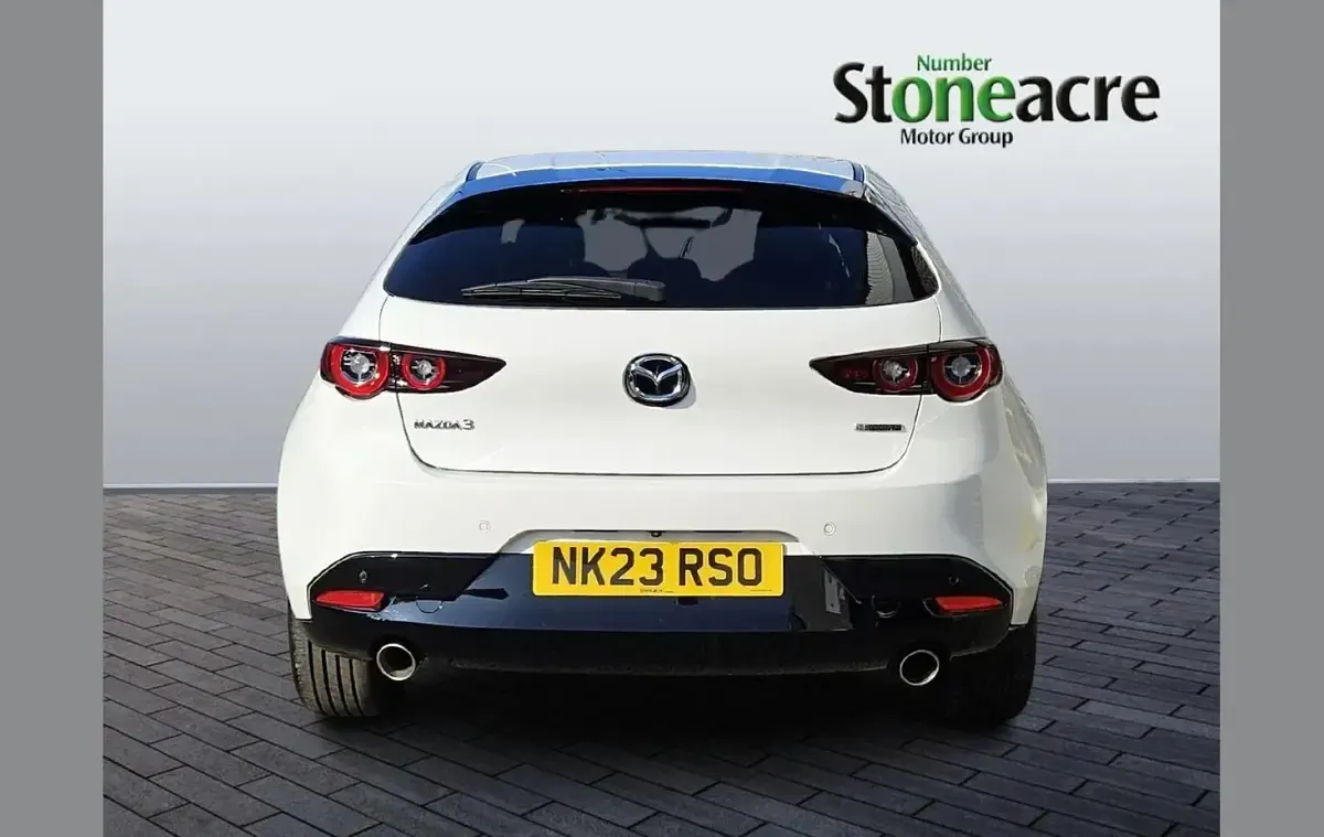 Used Mazda 3 Inclusive 183 HP (134 kW) 2023 White Hatchback