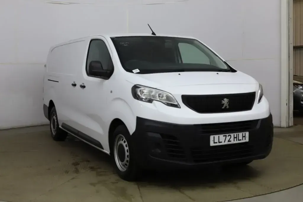 Used Peugeot Expert Premium 102 HP (75 kW) 2022 Van