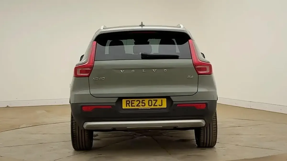 Used Volvo XC40 Ultra 2025 Green SUV