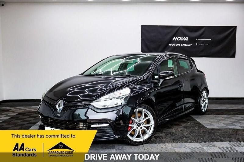 Used Renault Clio IV Trophy 220 HP (161 kW) 2015 Black Hatchback