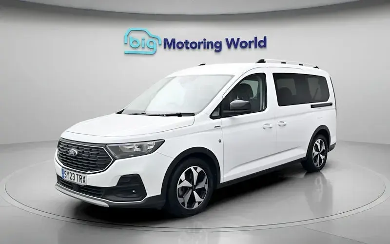Used Ford Tourneo Active 122 HP (89 kW) 2026 Estate