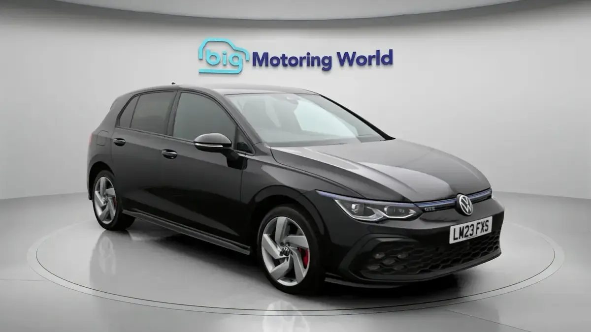 Used VW Golf VIII GTE 245 HP (180 kW) 2023 Hatchback