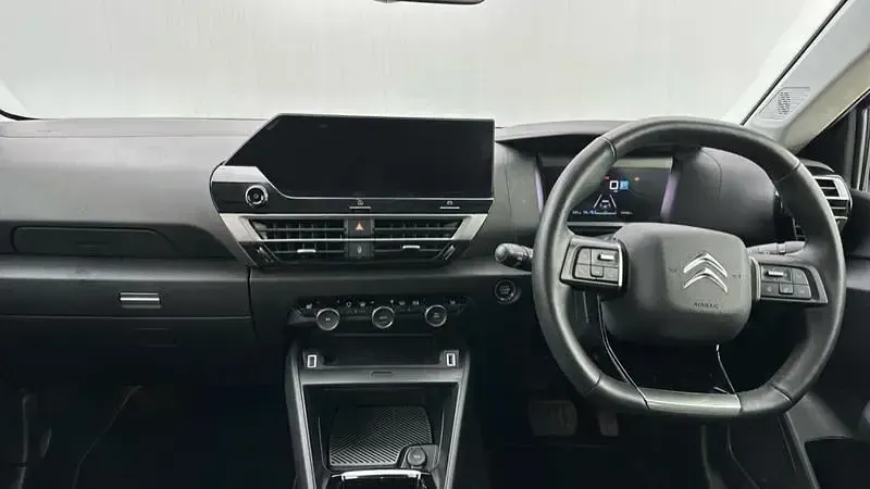 Usado Citroën e-C4 100 kW (136 CV) 2024 Gris Utilitario
