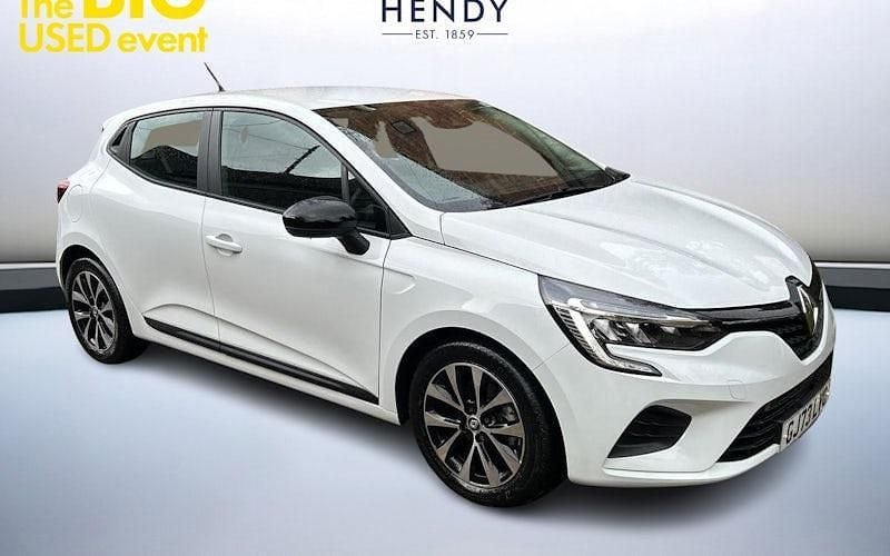 Glacier white Used 2023 Renault Clio V Evolution Hatchback | £15,499 (Good price) - Image 1/4