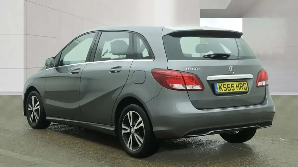 Used Mercedes B180 SE 2016 Grey Hatchback