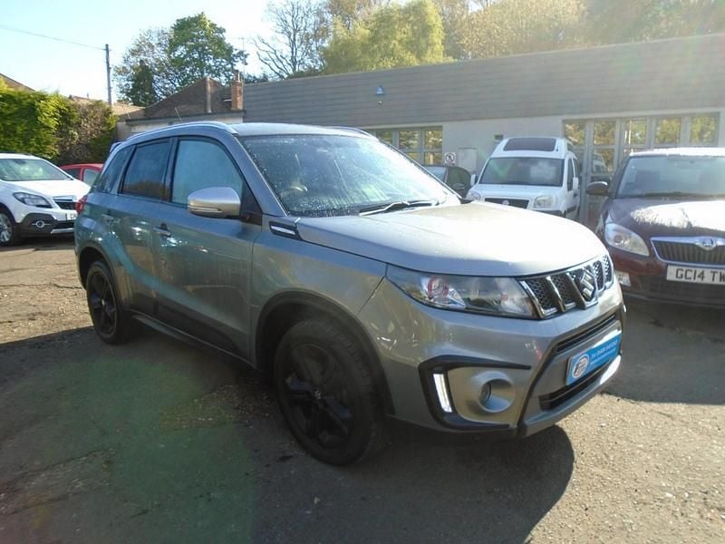 Second-hand Suzuki Vitara 140 CP (102 kW) 2016 Gri SUV