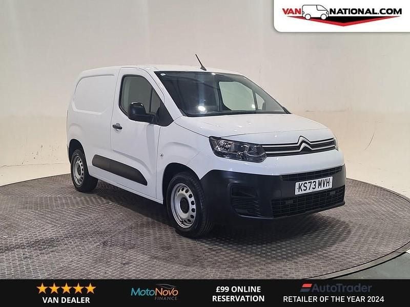White Used 2023 Citroën Berlingo MPV | £11,990 (Good price) - Image 1/3