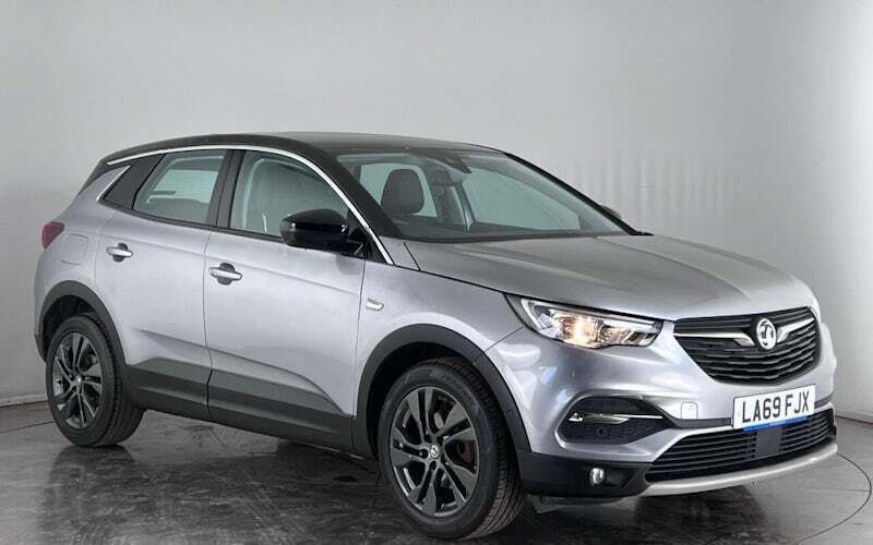 Used 2019 Vauxhall Grandland X Sport SUV | £9,950 (Fair price) - Image 1/3