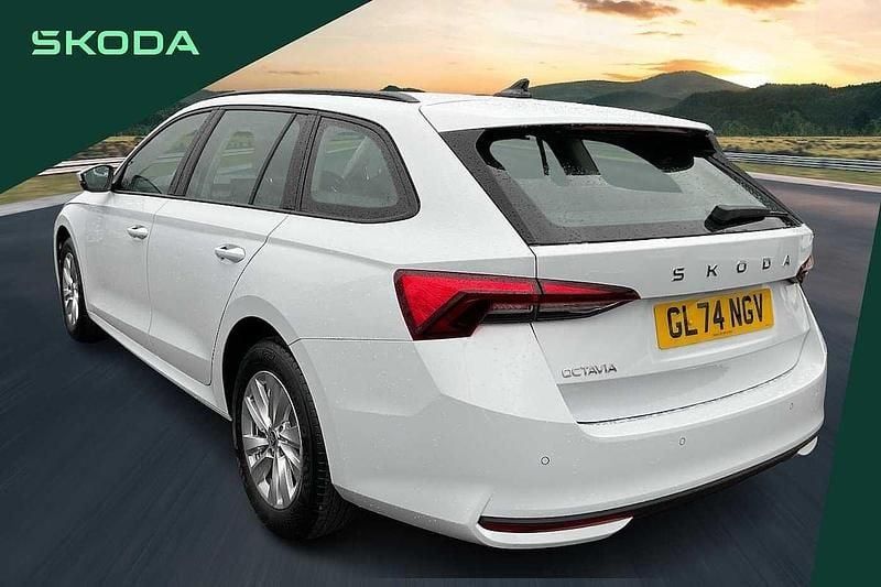 Used Skoda Octavia SE Technology 150 HP (110 kW) 2024 White Estate