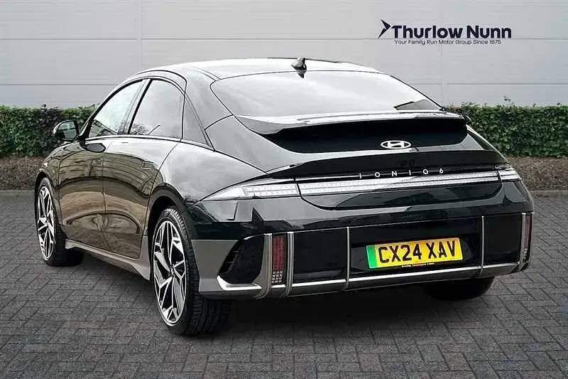 Usado Hyundai Ioniq 6 Premium 167 kW (228 HP) 2024 Verde Sedan