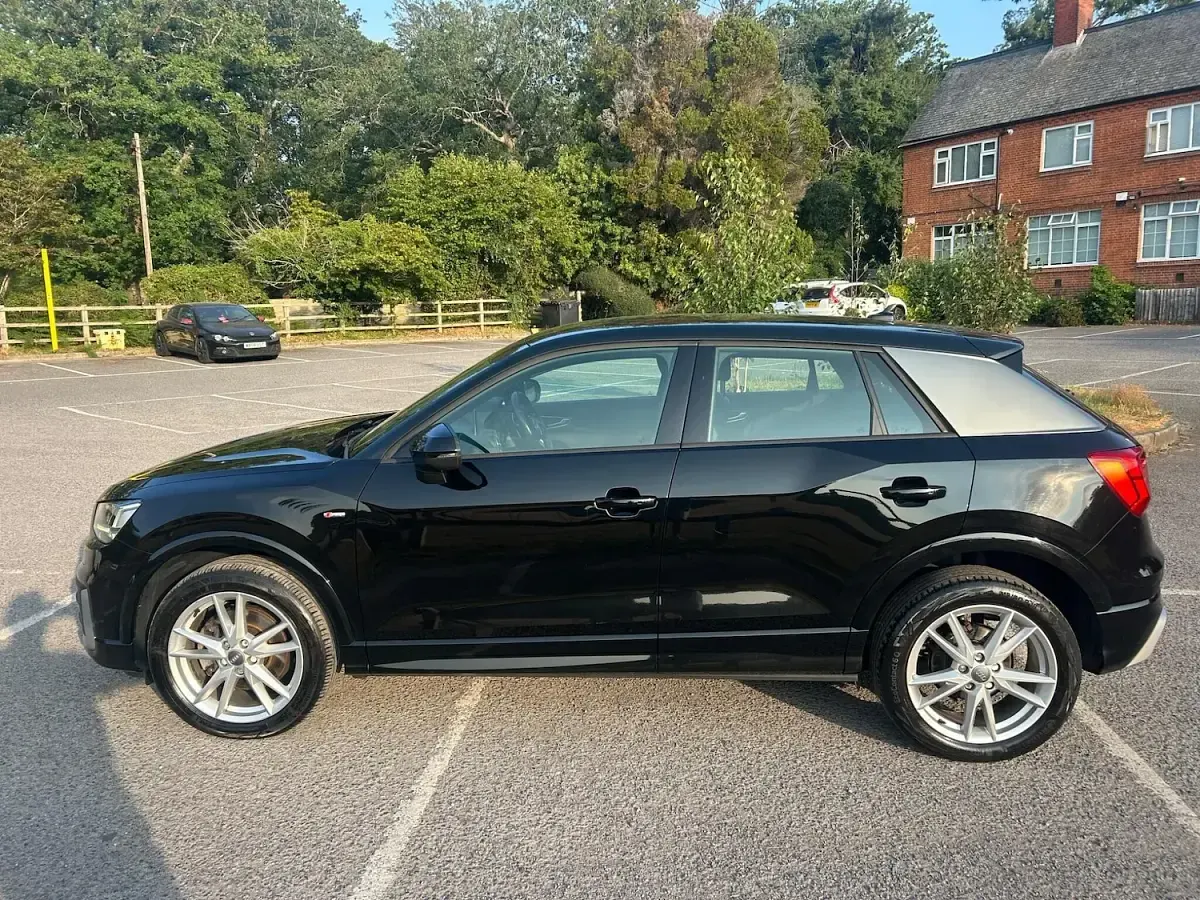 Used Audi Q2 S-Line 115 HP (84 kW) 2018 Black SUV