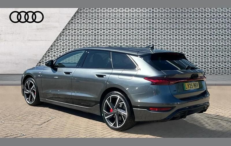 Used Audi e-tron Comfort 210 kW (286 HP) 2025 Grey SUV