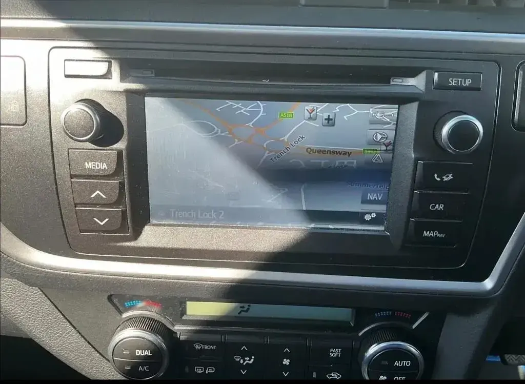 Used Toyota Auris Hybrid 2014 Black Hatchback