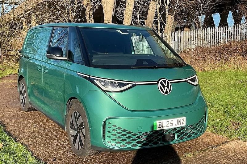 Used VW ID. Buzz 210 kW (286 HP) 2025 Green MPV