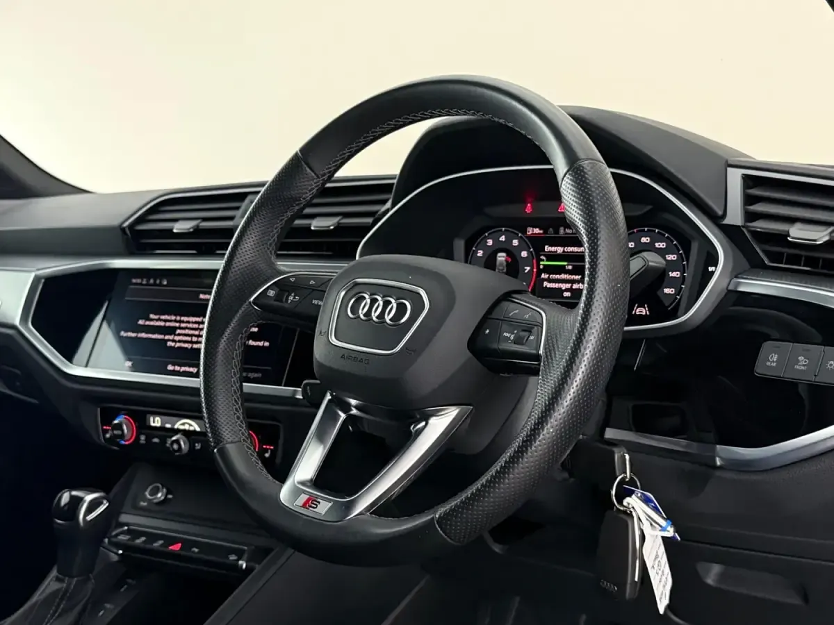 Used Audi Q3 S-Line 150 HP (110 kW) 2022 Black SUV