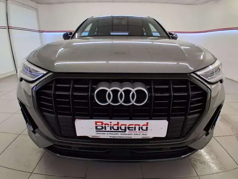Used Audi Q3 Black Edition 150 HP (110 kW) 2022 Grey SUV