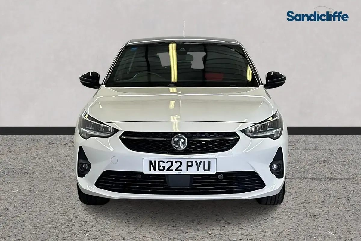 Used Vauxhall Corsa GS Line 75 HP (55 kW) 2023 White Hatchback