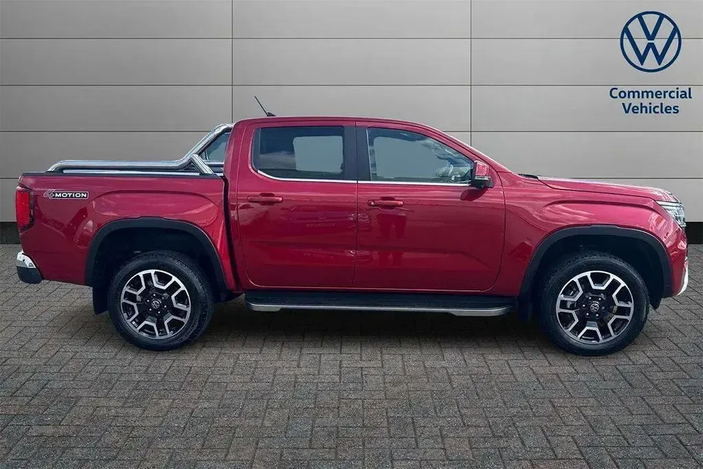 Usado VW Amarok Style 202 HP (148 kW) 2024 Vermelho Pickup