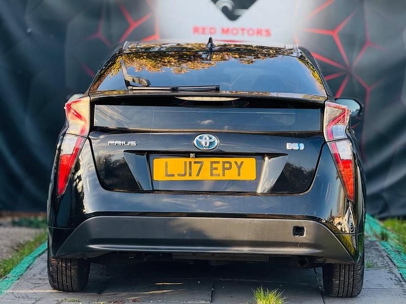 Used Toyota Prius 70 HP (51 kW) 2022 Black Hatchback