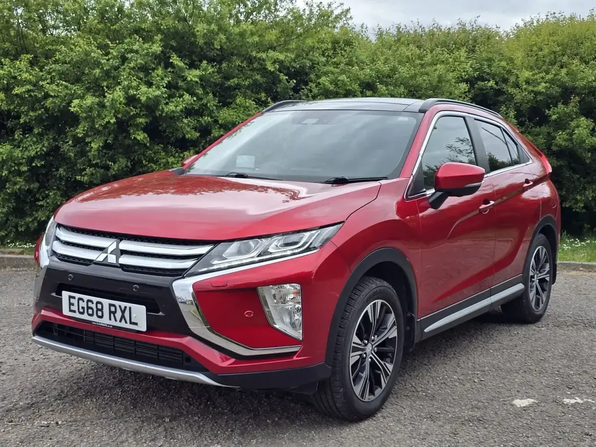 Used Mitsubishi Eclipse 2019 Red Hatchback
