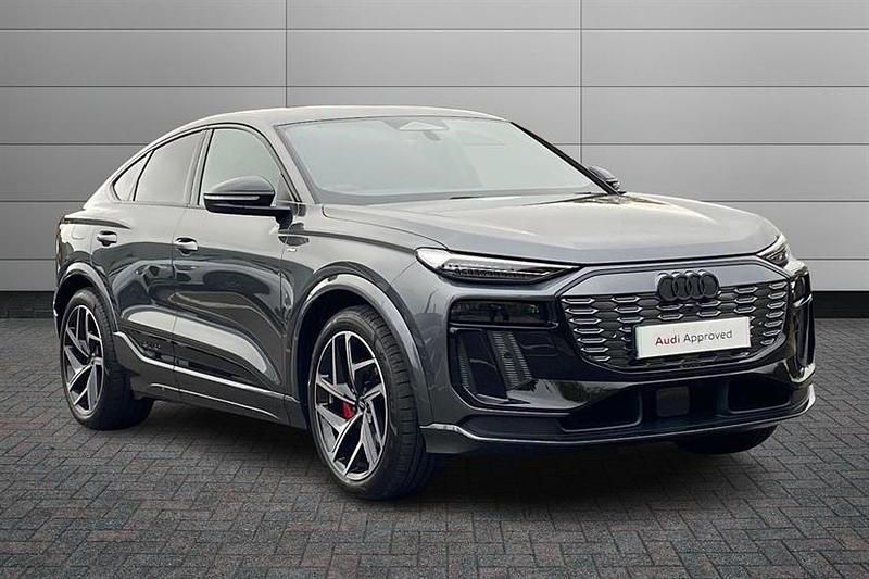 Daytona grey New 2025 Audi Q6 e-tron Advanced SUV | £74,050 (Expensive) - Image 1/4