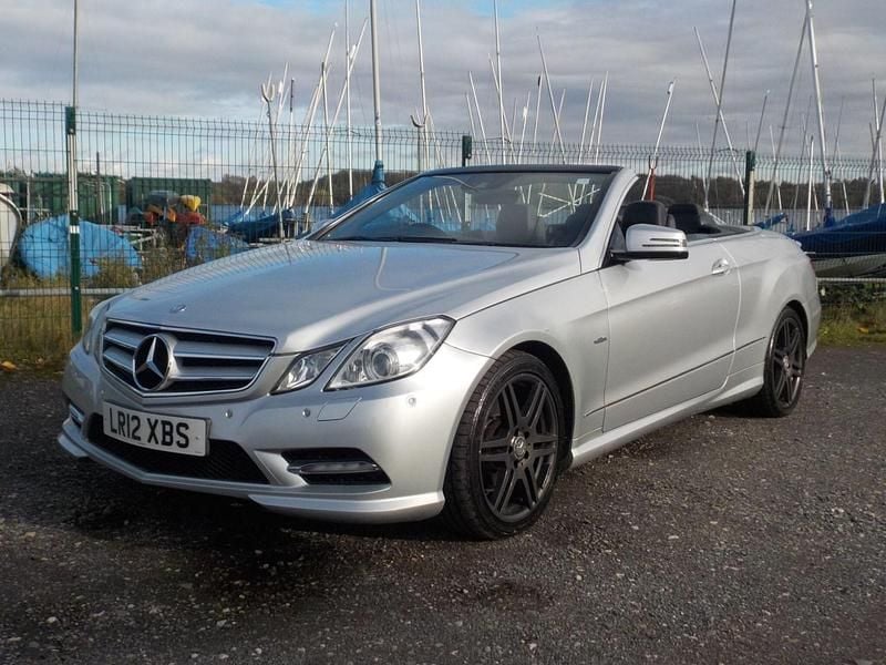 Used Mercedes E220 Sport Edition 170 HP (125 kW) 2012 Silver Cabriolet