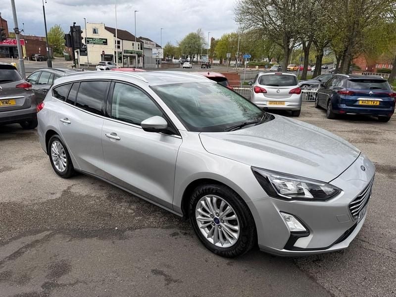 Used Ford Focus Titanium 2020 Silver Estate