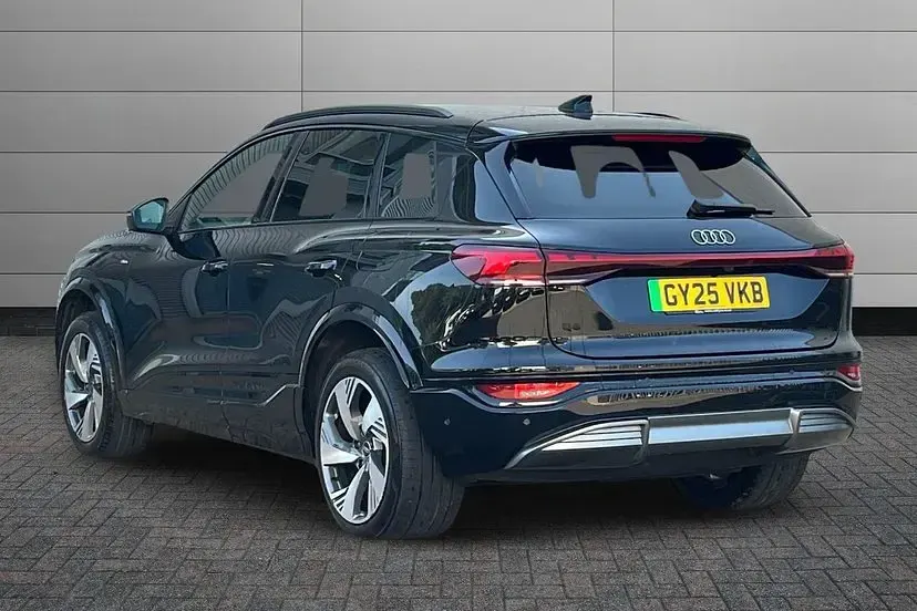 Used Audi Q6 e-tron S-Line 225 kW (306 HP) 2025 Black SUV