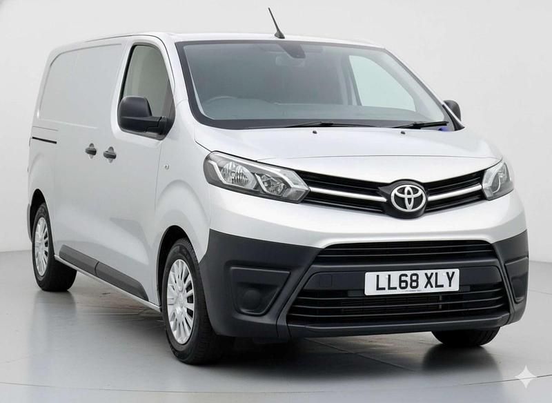 Used Toyota Proace 115 HP (84 kW) 2019 Silver MPV