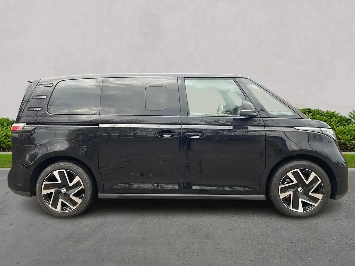 Used VW ID. Buzz Pro 210 kW (286 HP) 2025 Black MPV