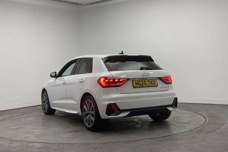 Begagnad Audi A1 S-Line 2025 Vit SUV