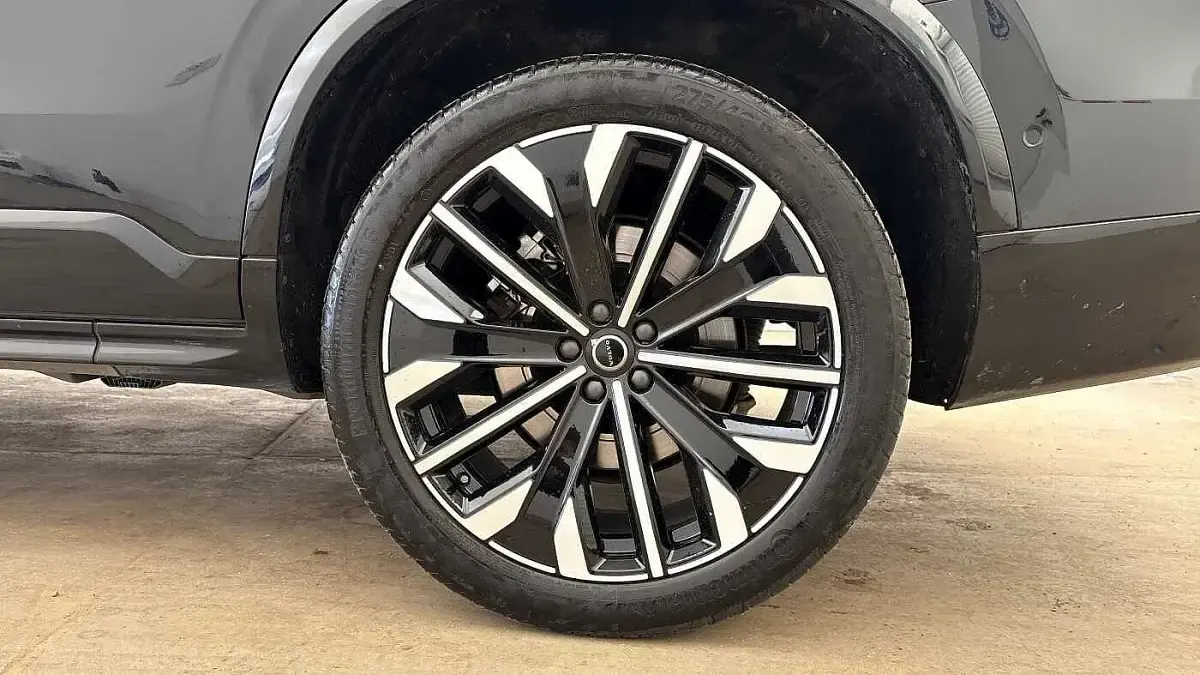 Used Volvo XC90 Ultra 455 HP (334 kW) 2025 Black SUV