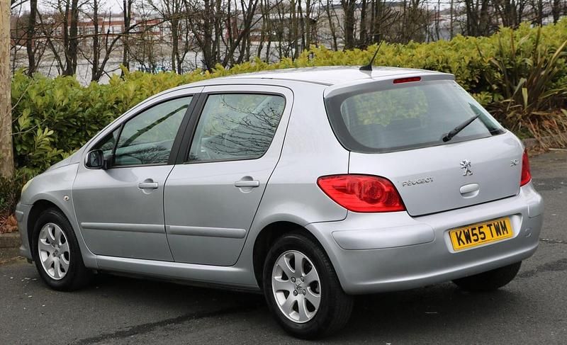 Used Peugeot 307 S 109 HP (80 kW) 2006 Silver Hatchback