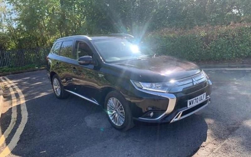 Used 2020 Mitsubishi Outlander P-HEV Estate | £16,799 (Fair price) - Image 1/1