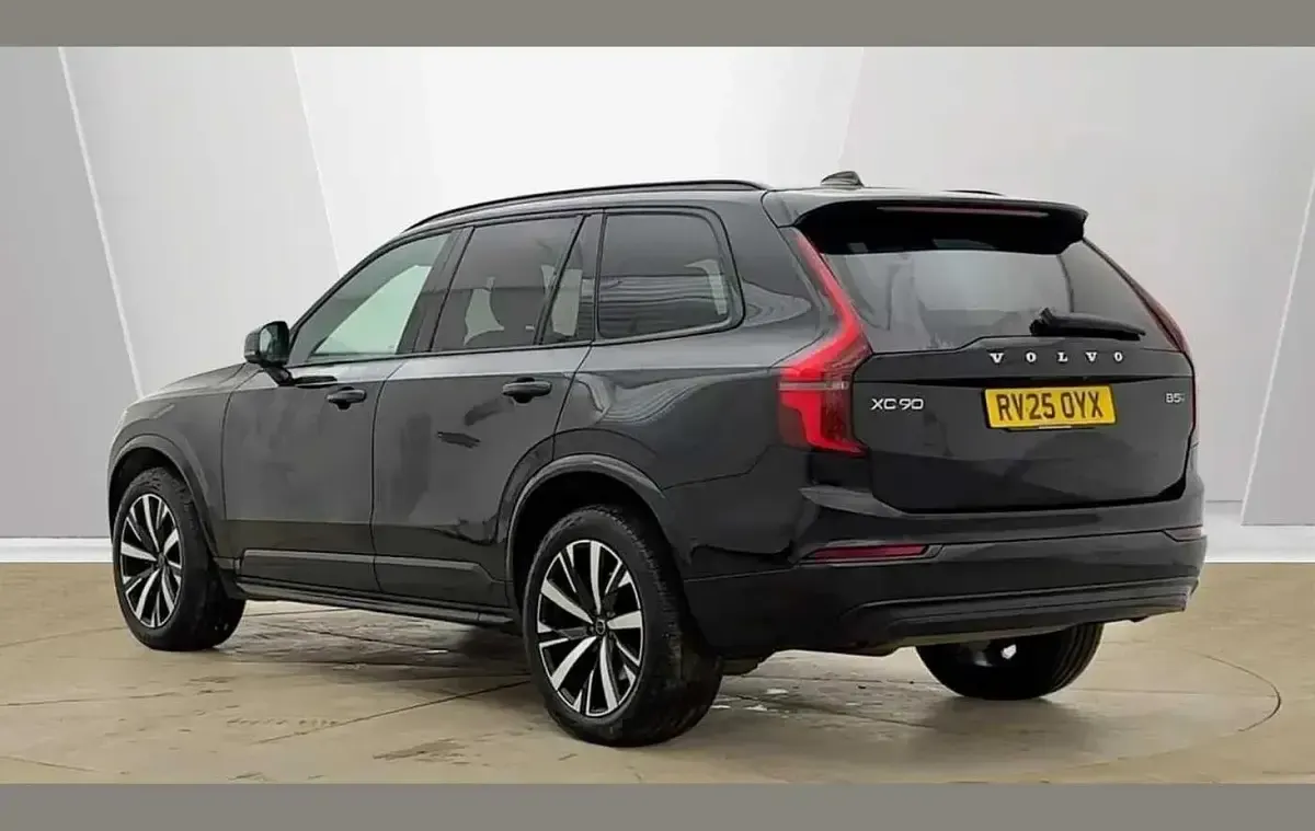 Used Volvo XC90 Plus 455 HP (334 kW) 2025 Black SUV