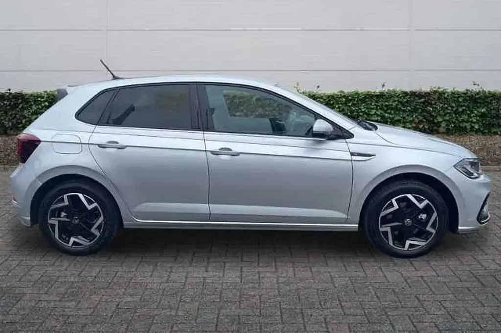 New VW Polo R-line 115 HP (84 kW) 2025 Silver Hatchback