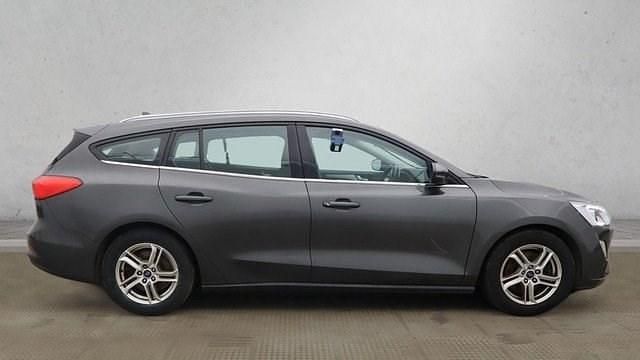 Used Ford Focus Zetec 95 HP (69 kW) 2025 Grey Estate