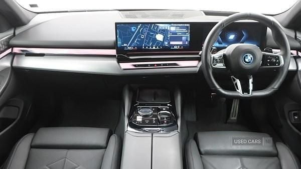 Used BMW 550e M Sport 482 HP (354 kW) 2025 Red Sedan