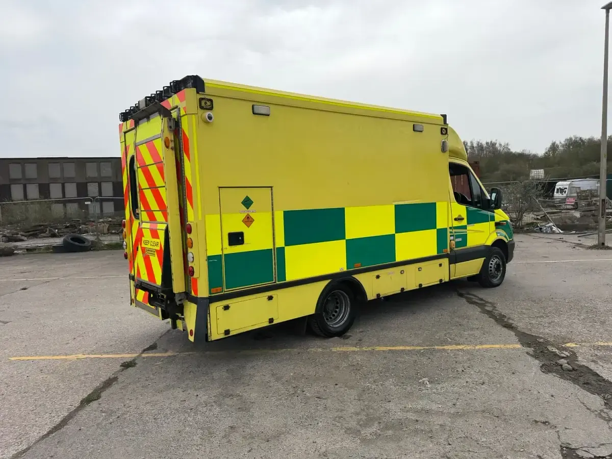 Used Mercedes Sprinter 2017 Yellow Van