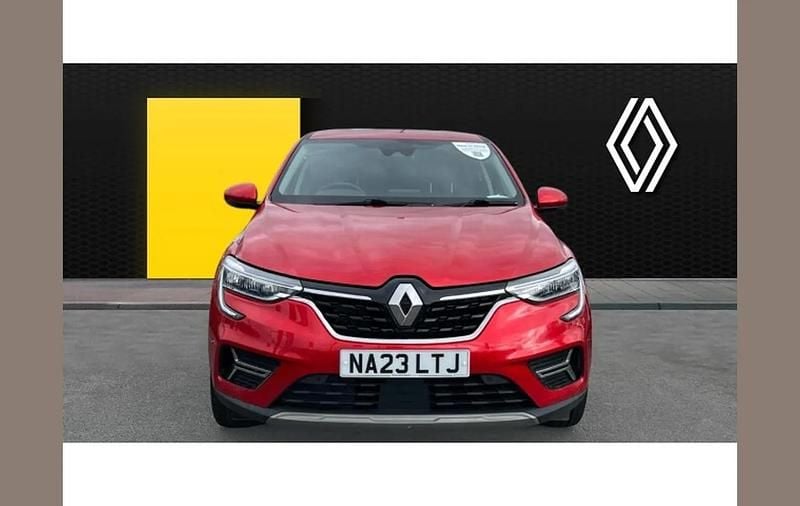 Used Renault Arkana Techno 142 HP (104 kW) 2023 Red SUV