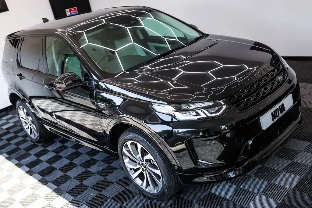 Used Land Rover Discovery 5 R-Dynamic 163 HP (119 kW) 2021 Black SUV