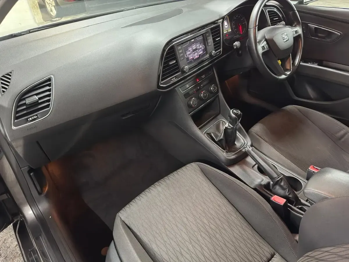 Used Seat Leon SE 110 HP (80 kW) 2014 Grey Hatchback