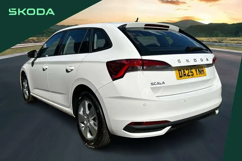 Used Skoda Scala SE 113 HP (83 kW) 2025 White Hatchback