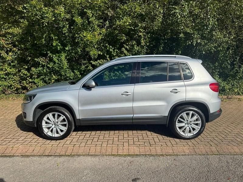 Used VW Tiguan Sportline 140 HP (102 kW) 2012 Silver SUV