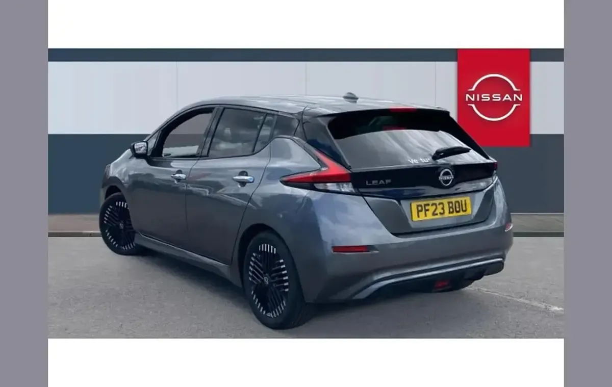 Used Nissan Leaf N-Connecta 108 kW (147 HP) 2023 Grey Hatchback